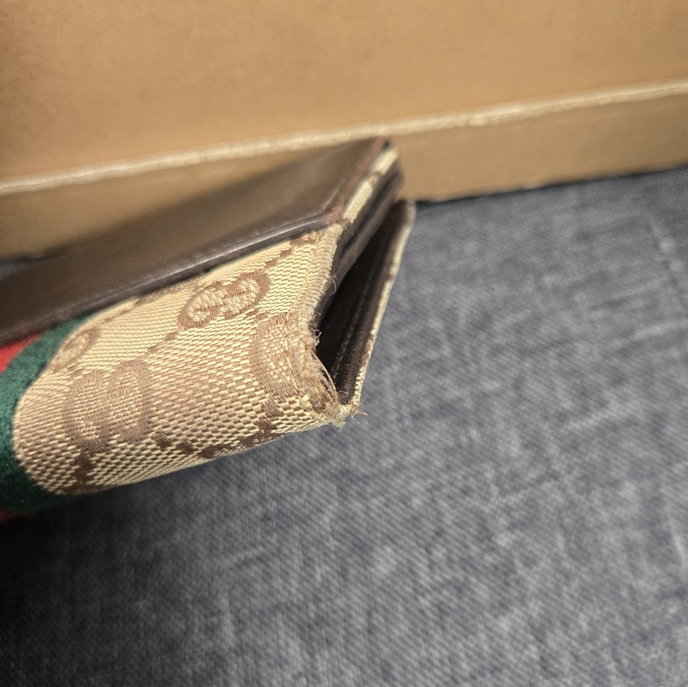 Gucci Monogram Wallet with Red and Green Stripe - Picture 3 of 13